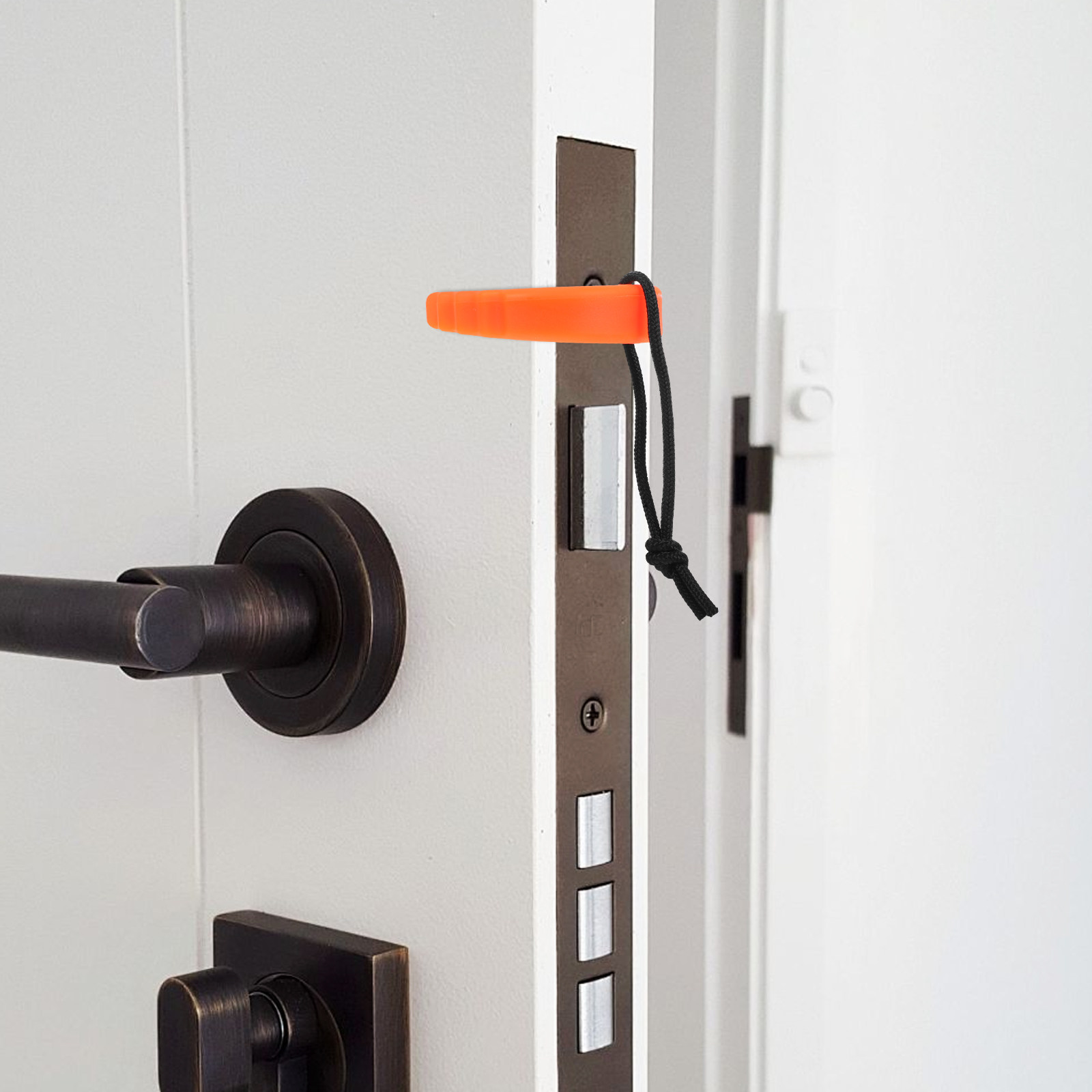 مانع باب محمول على شكل حرف C ل - مراجعة Door Stop Alarm وسعره