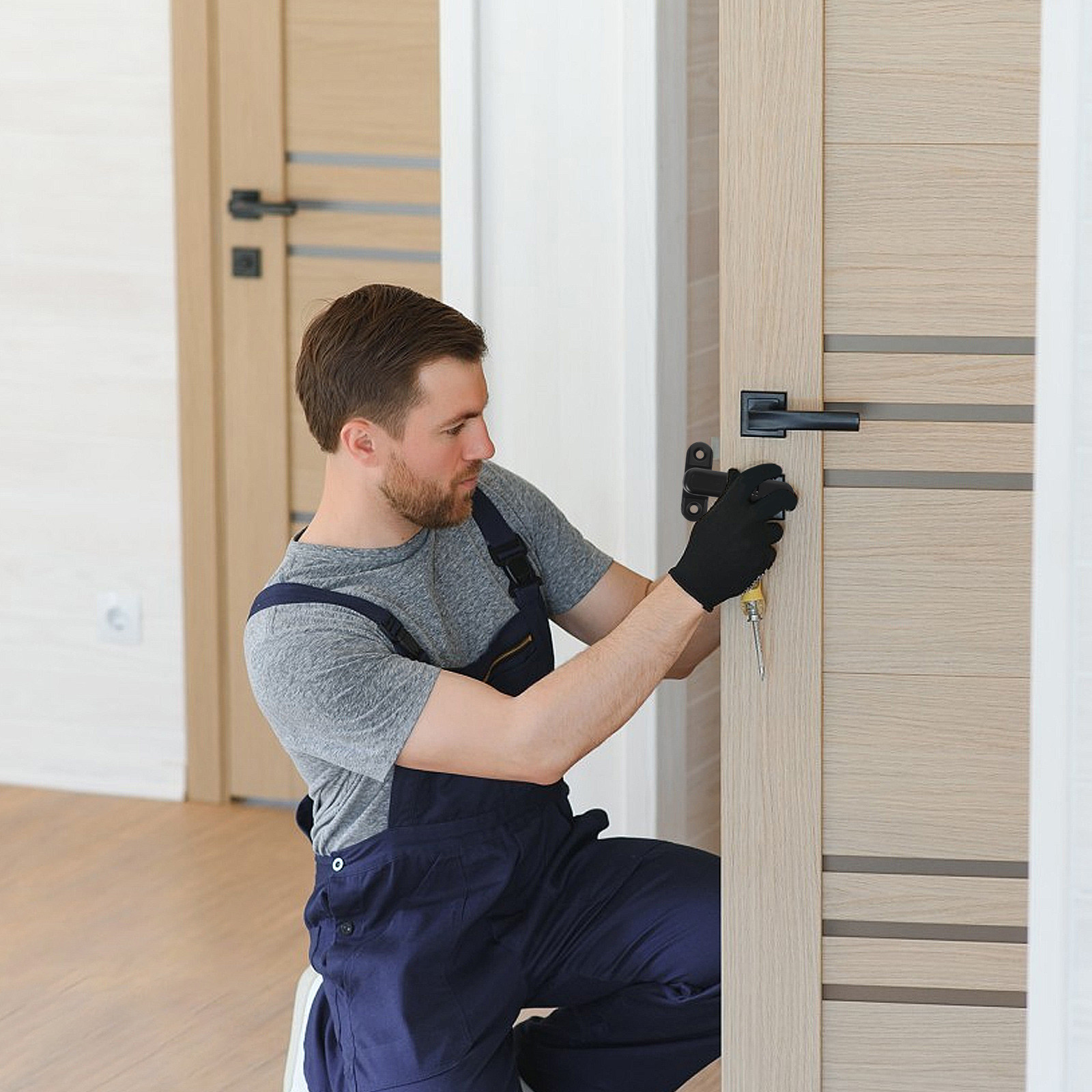 قفل أمان للباب مع إنذار ضد الس - مراجعة Door Stop Alarm وسعره